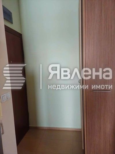 Дава се под наем Едностаен апартамент в София, Витоша - 40 кв.м за 423.81 € - Снимка #1