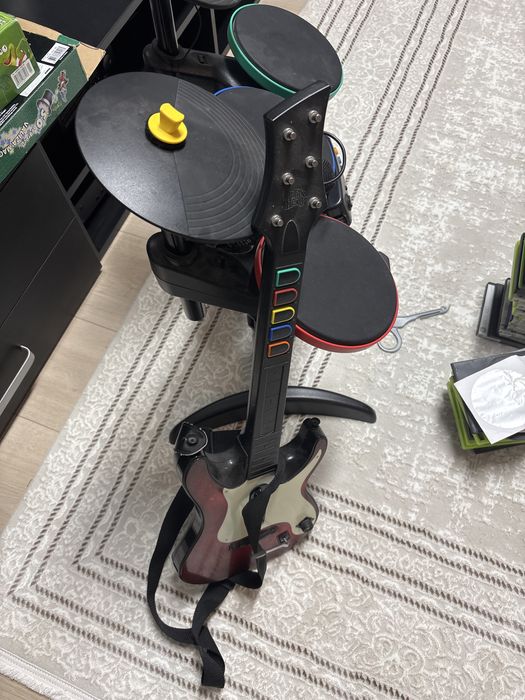 Xbox 360 modat cu jocuri si kinect