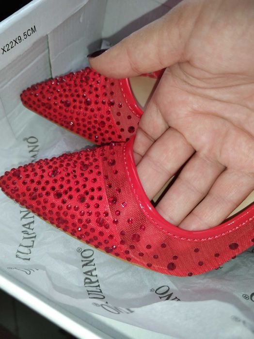 Pantofi stiletto rosii