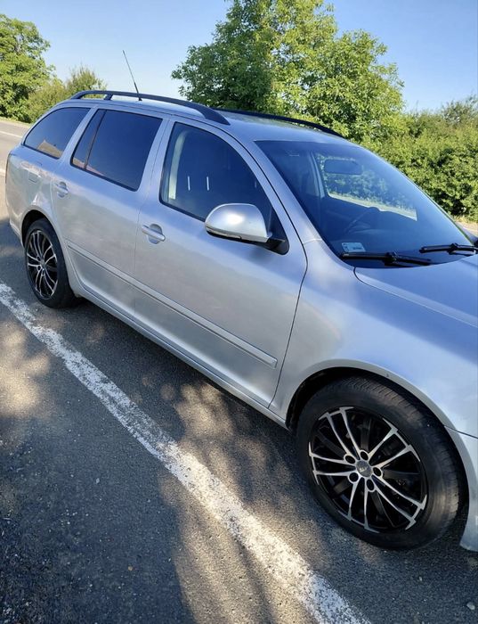 Vând Skoda Octavia 2 Facelift