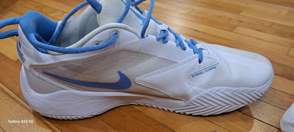 Маратонки за волейбол