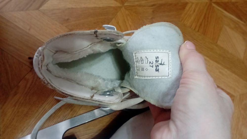 Продам детские коньки