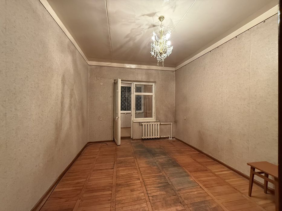 Бибигон, Ц1. Спец план, кирпичный дом. 3х комнатная. Без ремонта.
