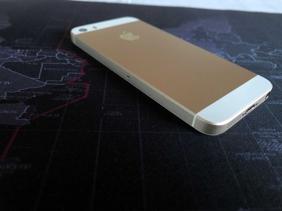Telefon mobil Apple iPhone SE Gold 2016