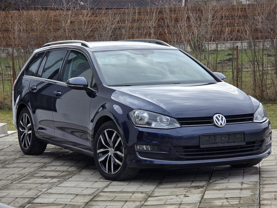 Volkswagen Golf 7 /DSG/ Piele / Keyless