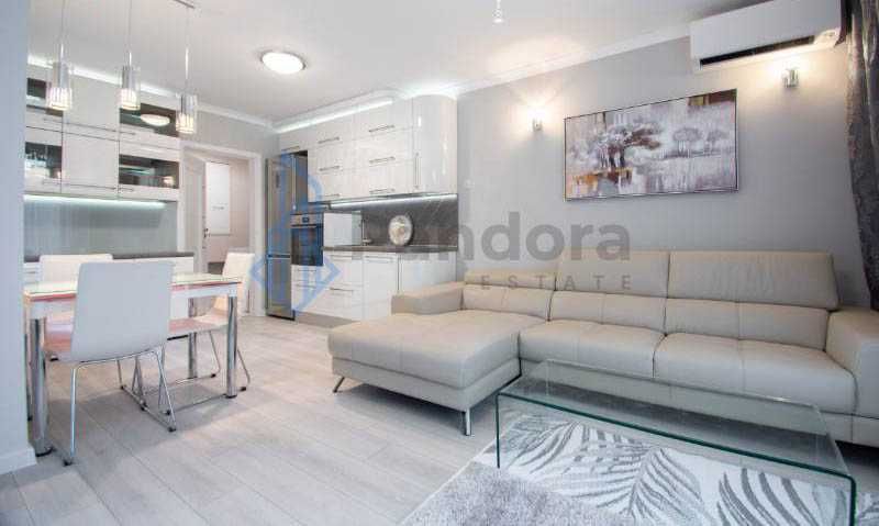 Луксозен двустаен апартамент под наем в кв. Дианабад