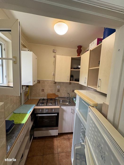 2cam nd 30 mp zona primaverii se vinde mob si utilat 72.000 euro