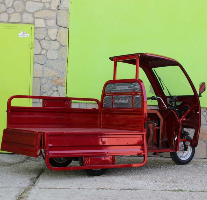 Електрическа Селскостопанска Триколка с Покрив 2000W Maxmotors RED