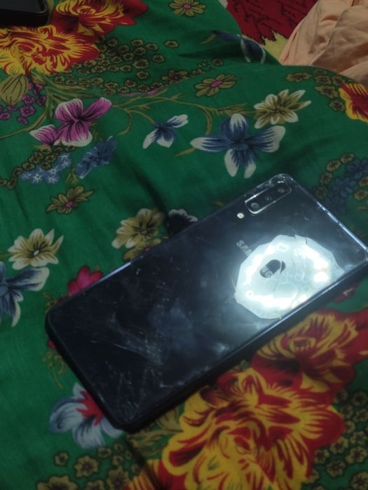 Samsung a7 хороший