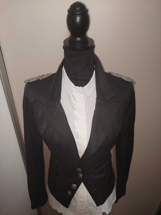 Jacheta Meston cu epoleti