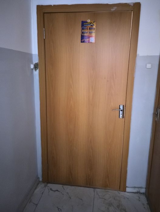 Продам входную дверь