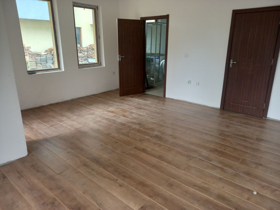 Къща  новопостроена в района наТрявна