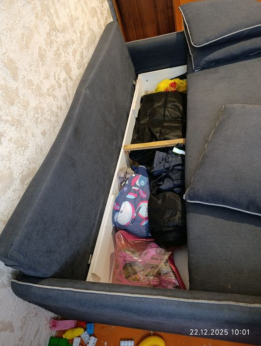 Продам диван -механизм тик так