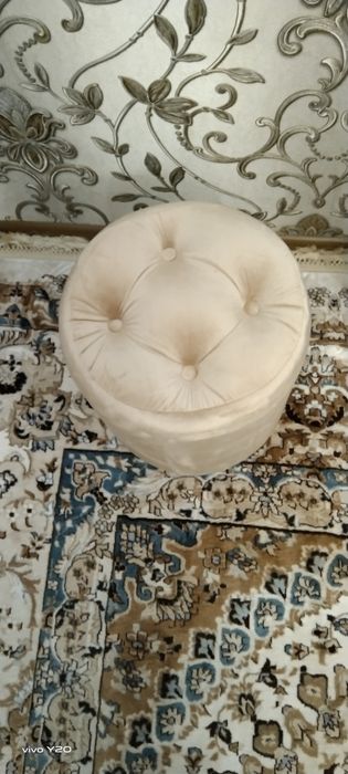 Myaxkiy pufik tugmali