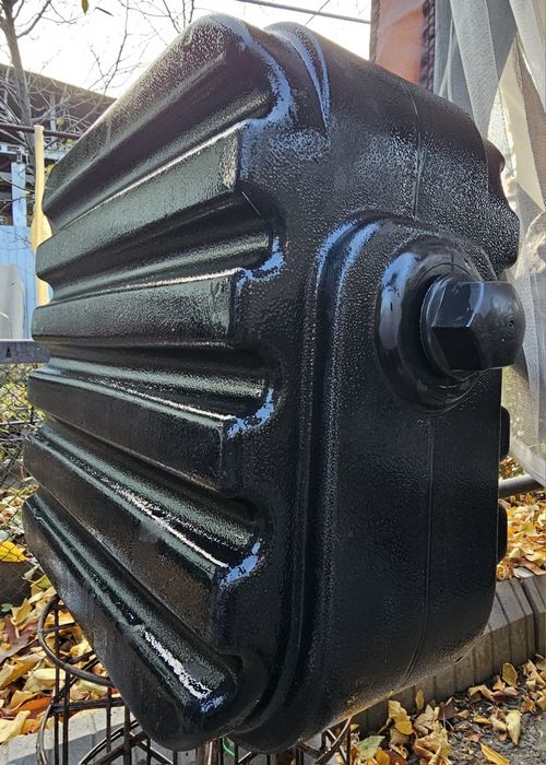 Бак мочевины с ключами