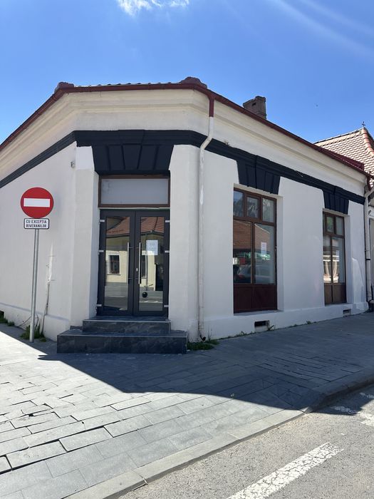 Spatiu comercial  Zarnesti zona centrala
