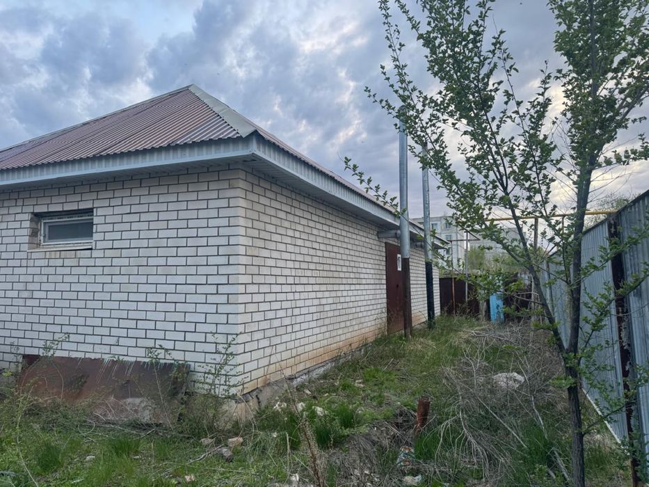 Продам баню и гараж