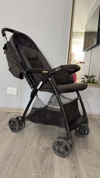Продам коляску Joie