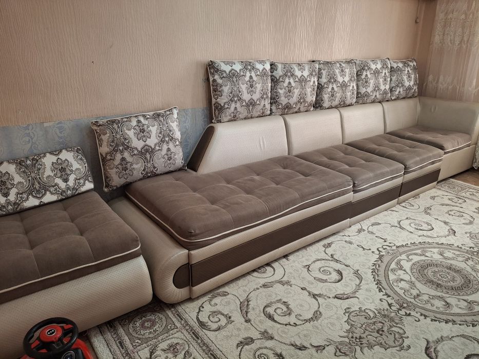 Продам диван в хорошем состоянии