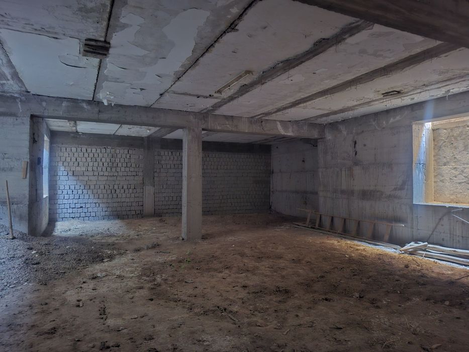 Oqtoshda srochna karopka dacha sotiladi