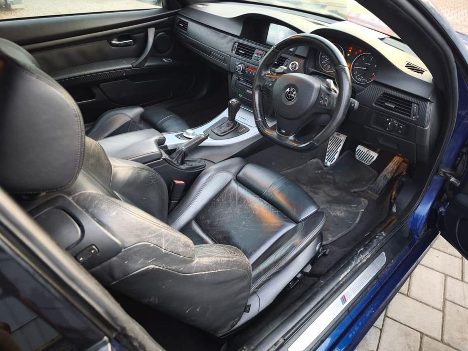 Dezmembrez BMW 335d E92 286cp,M Pack,Logic7,interior M3,aripi M3,trapa