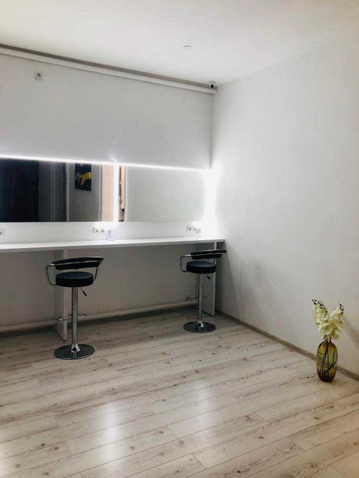 De vanzare masa de machiaj