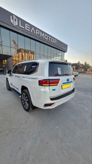 Toyota LahdÌ Cruier vx японка 300 3.5 L twin turbo 2024йил фул пазитси