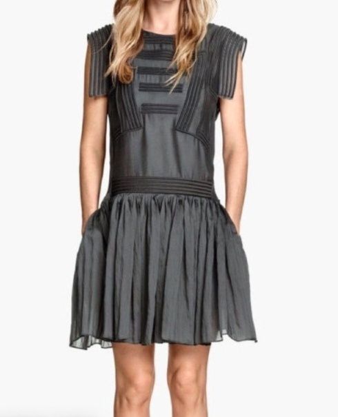 H&М Рокля (съзнателен ексклузивен)