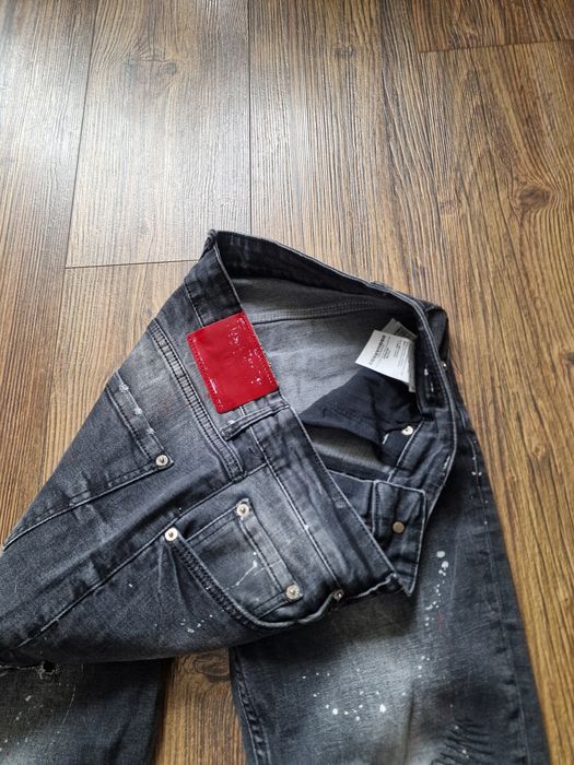 Страхотни мъжки слим дънки DSQUARED2 размер 48 / М