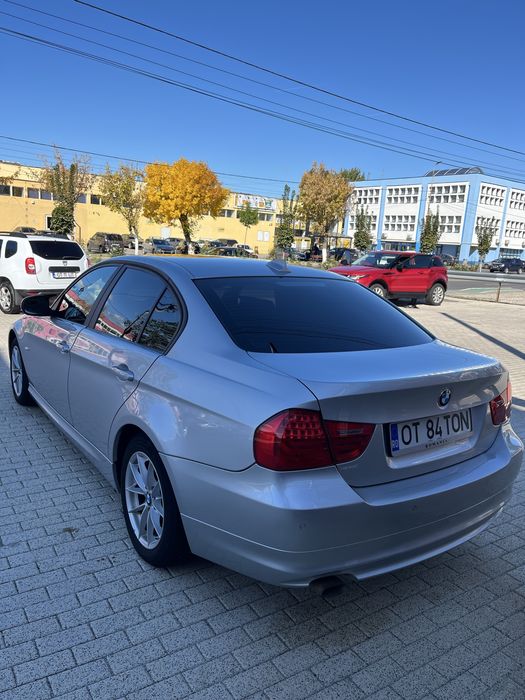 BMW seria 3 anul de fabricatie 2012