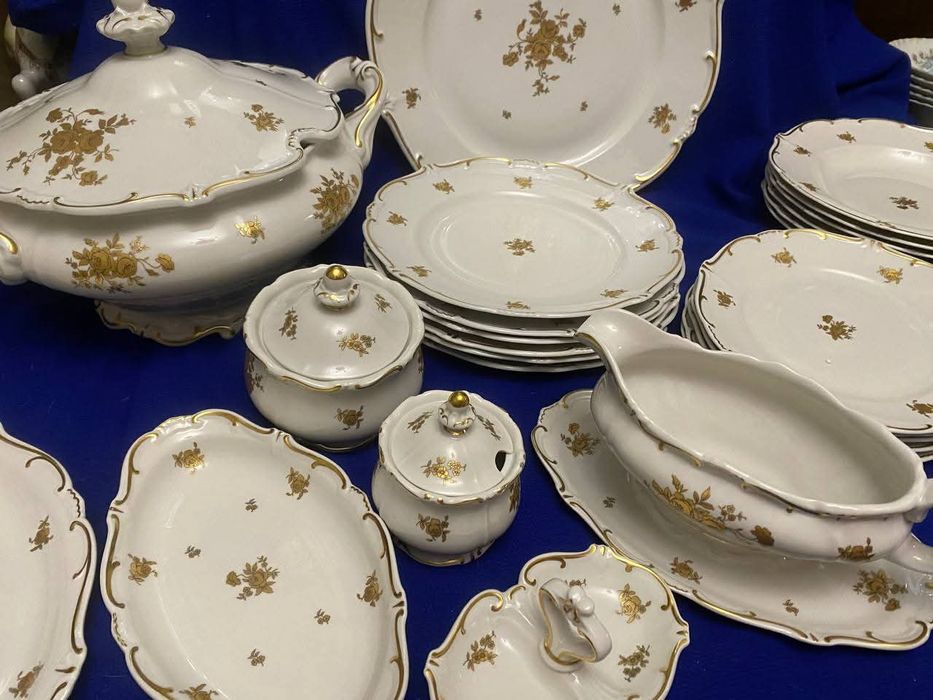 Столовый на 6персон