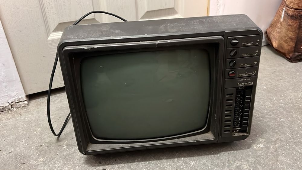 televizor vintage second hand si noi de vanzare • Anunturi • OLX.ro