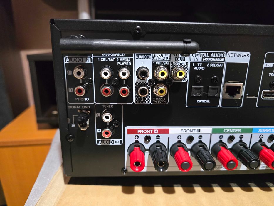 Продавам Denon AVR-S660H 5.2 AV ресивър – 8K, HEOS – Като нов!