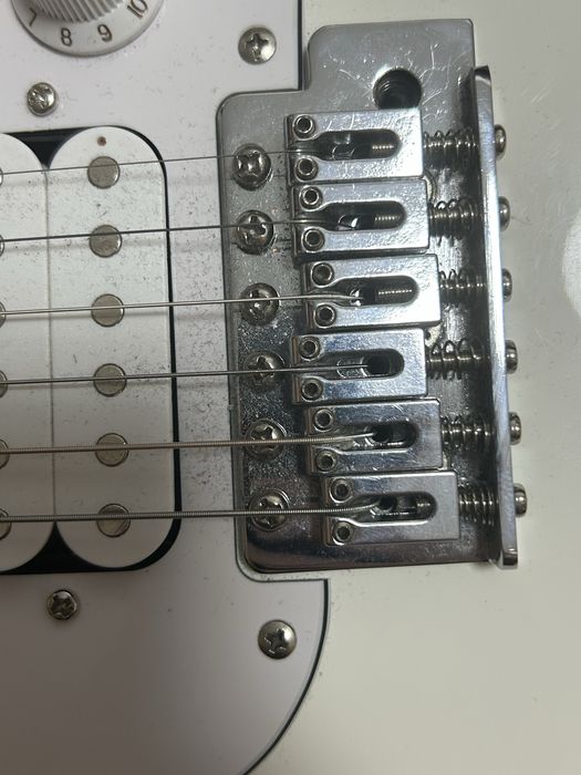 Электрогитара Levinson(H-S-S)