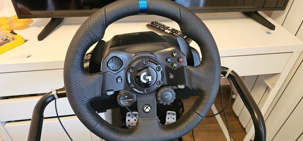 Гейминг волан и педали за XBOX