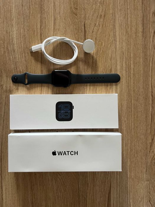Apple Watch SE (3rd gen, GPS) Aluminum 44MM | Midnight S/M