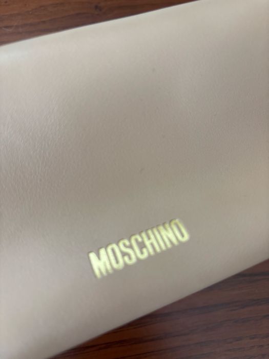Косметичка новая Moschino