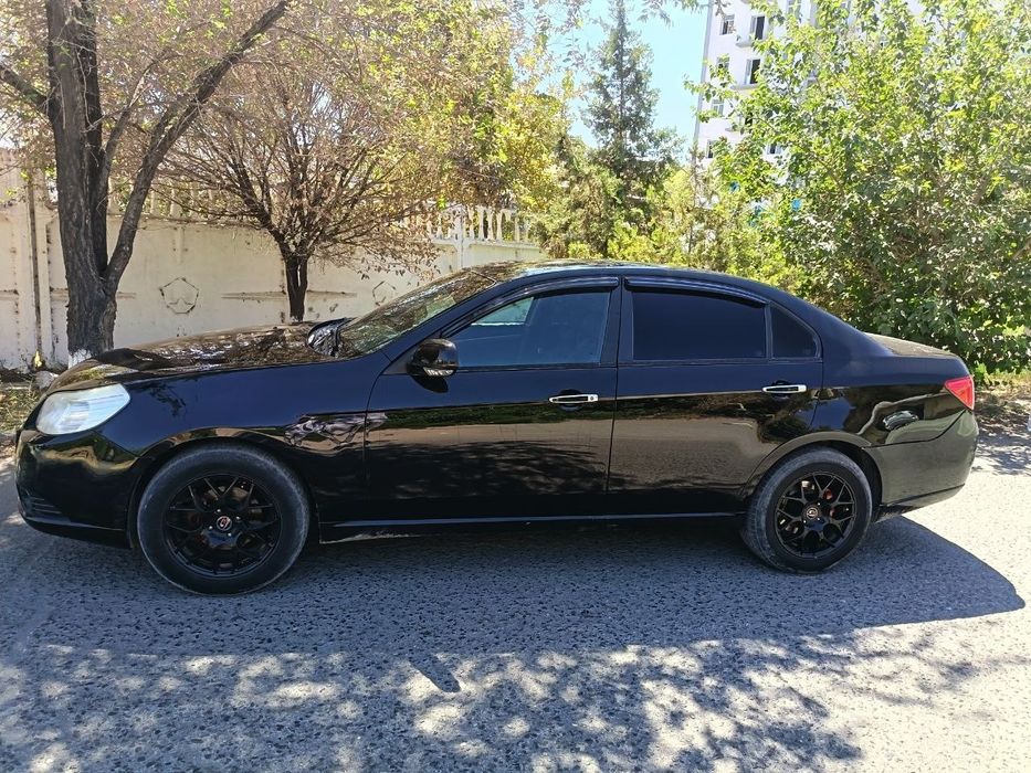 Epika rusimli aftomabil srochna sotiladi