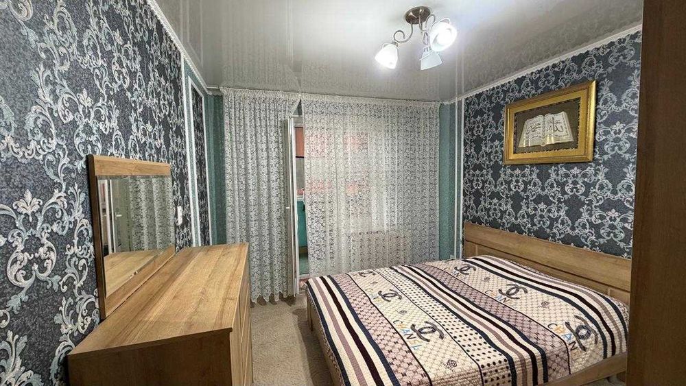 Продается 3-комн квартира, Центр, 2 этаж