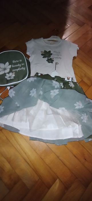 Летен комплект блуза и пола с раница