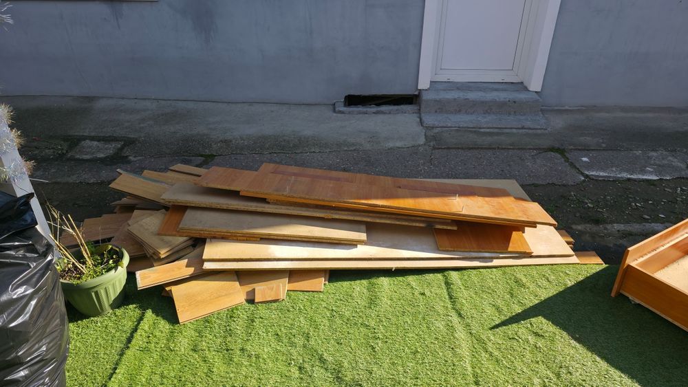 Donez parchet plus șifonier  pentru foc