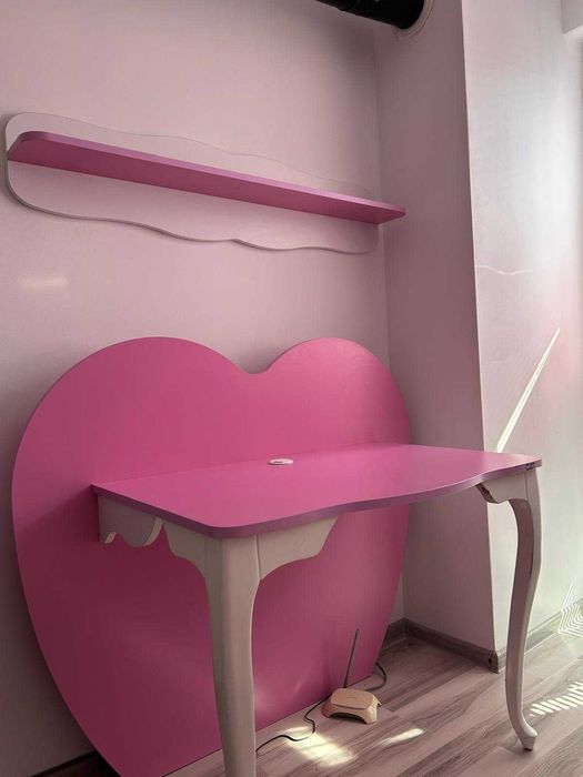 Мебели за детска стая за момиче