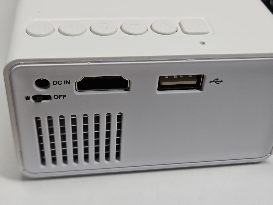 Video proiector LED portabil