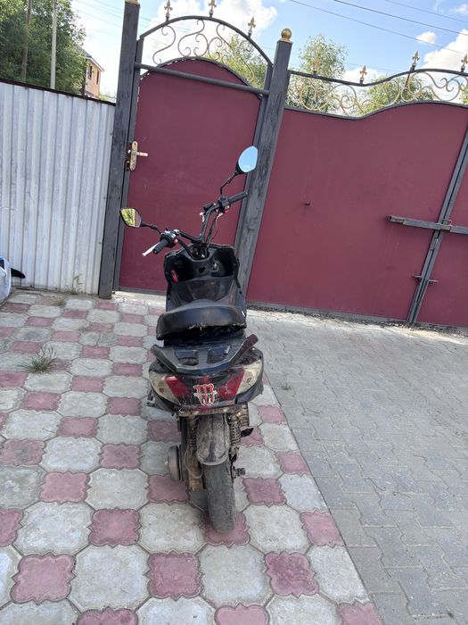 Продам мопед м8 лия 150куб