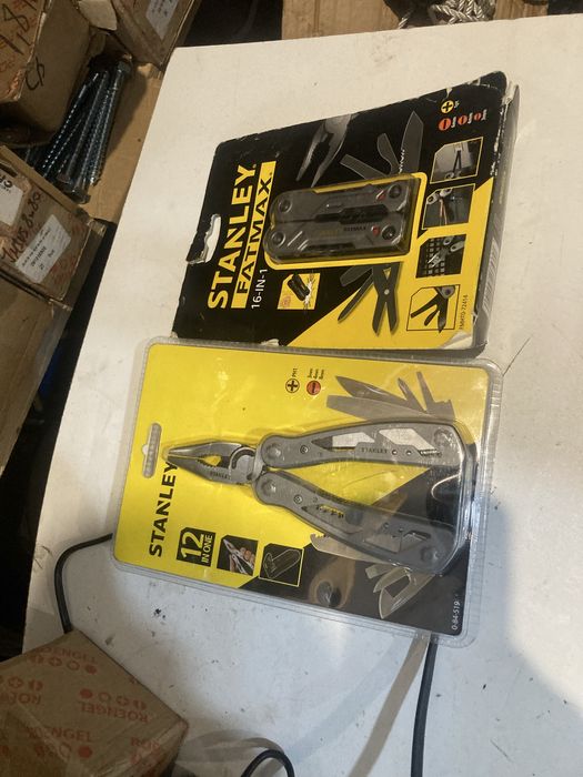 Cleste Patent Multifunctional Stanley STHT0-28111