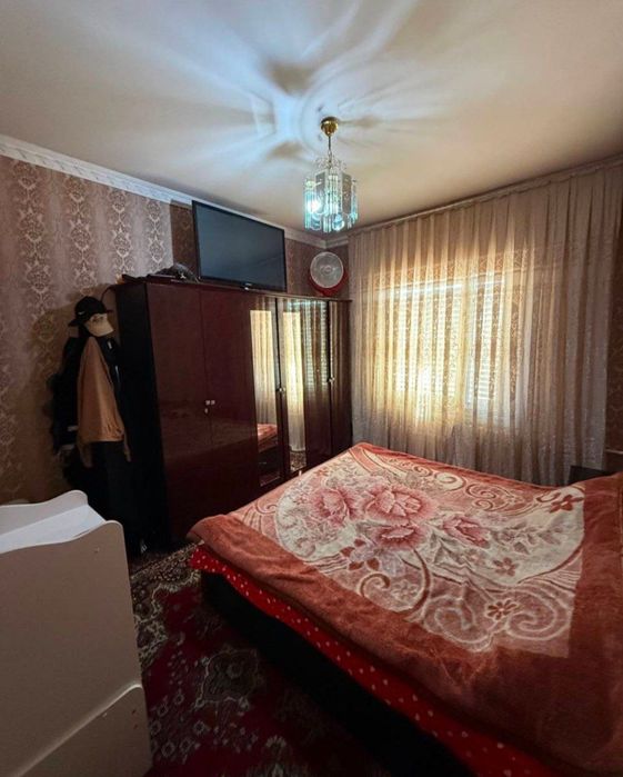 Продается квартира Юнусабад 10кв 4/5/5