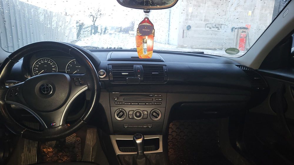 BMW Seria 1 2010 — imagine 3