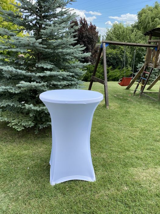 Mese cocktail albe/negre/led de inchiriat