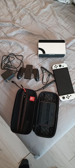 Nintendo Oled cu accesorii