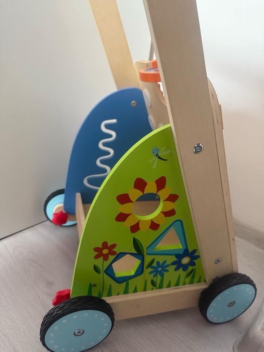 дървена проходилка (уокър